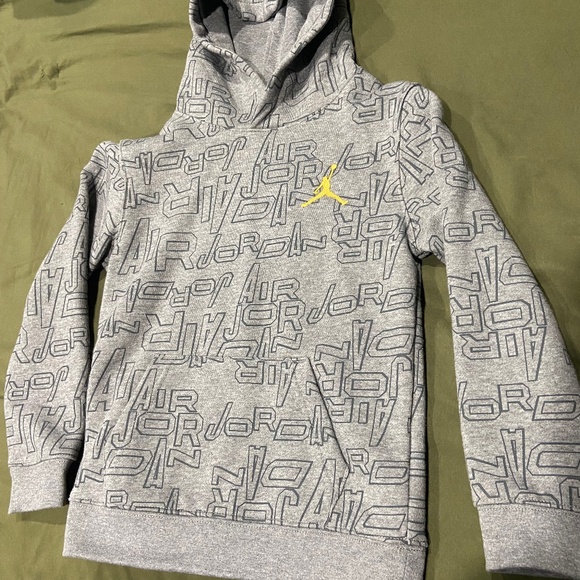Boys Jordan Take Flight Pullover Hoodie Size 6-7 - Picture 1 of 5